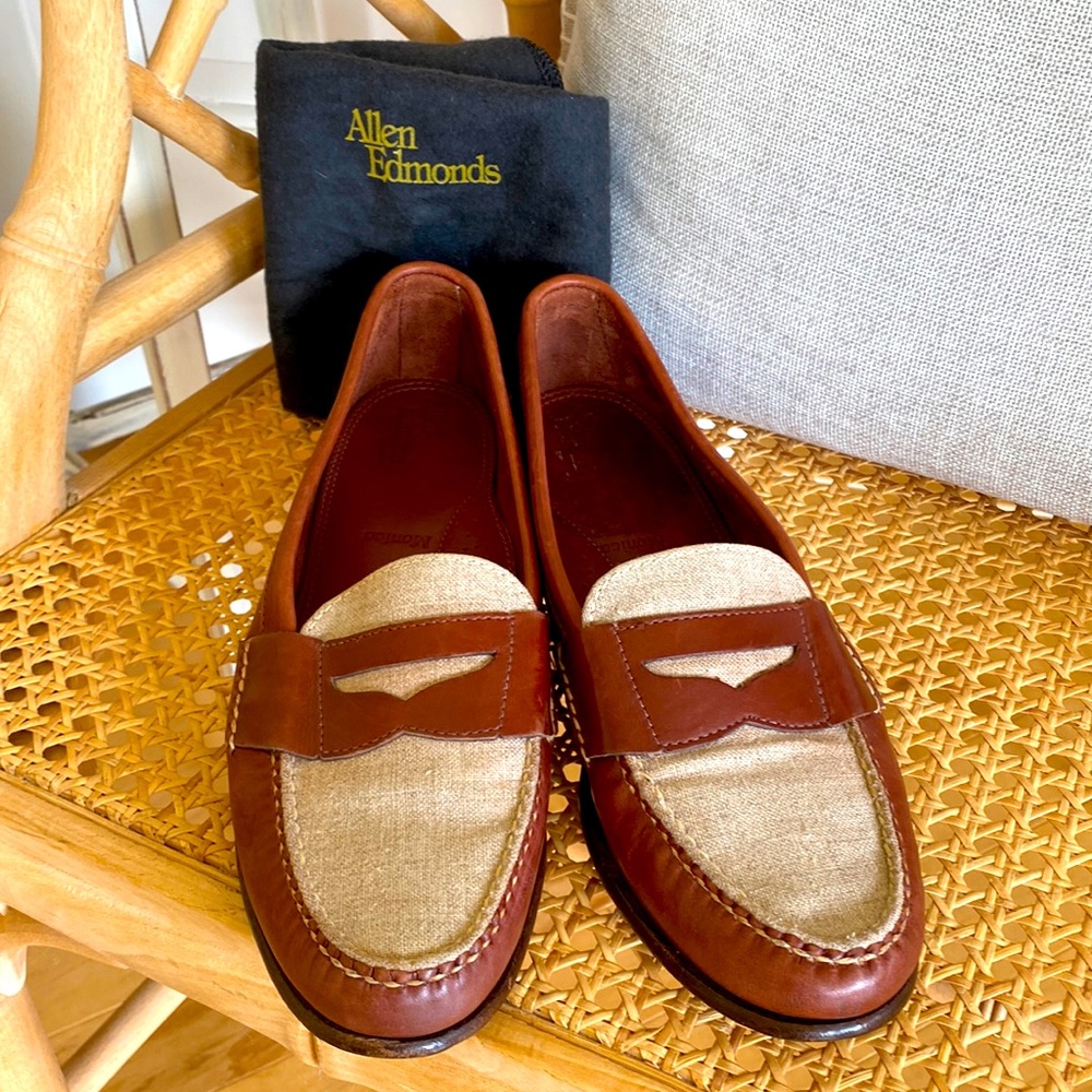 Allen Edmonds penny loafers Monica 2 tone leather & linen. 8 9B